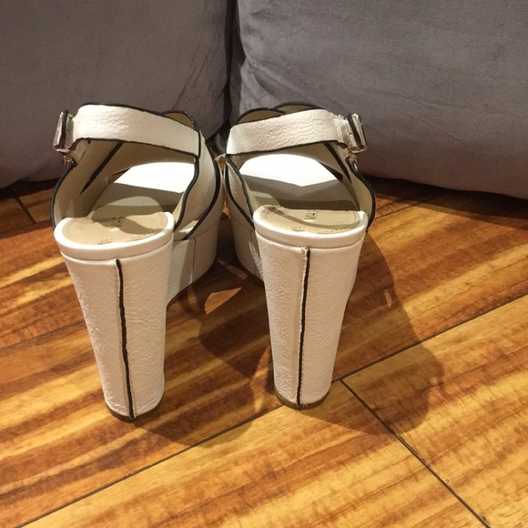 Via Spiga Orlando Crisscross Leather Wedge Sandal - Picture 3 of 4